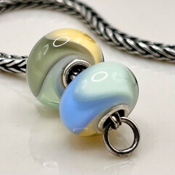 TROLLBEADS Dream Armadillo LAA 925S NEW! Blue Yellow Green $ per bead - Picture 2 of 6
